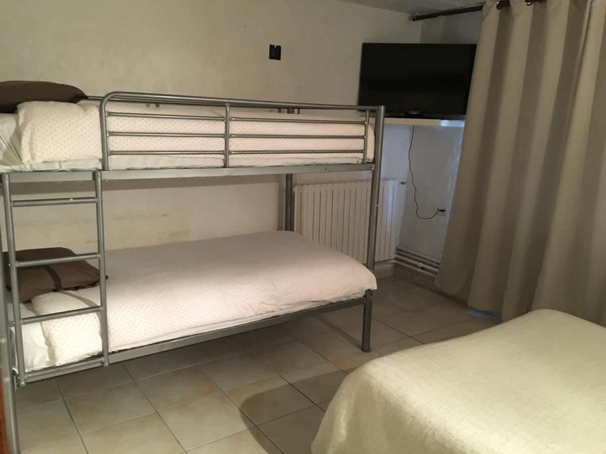 Hotel Le Relais Des Vieilles Postes Les Avenières Exteriér fotografie