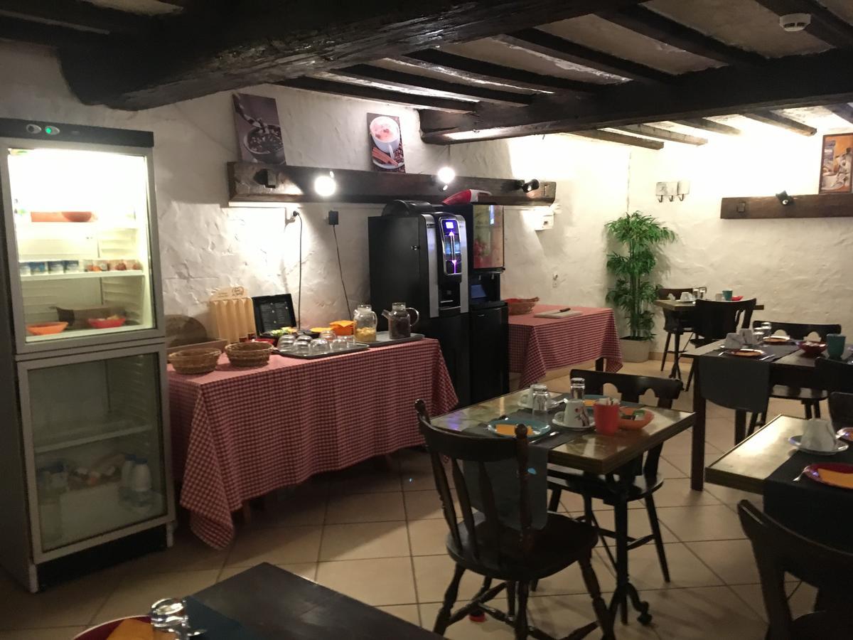 Hotel Le Relais Des Vieilles Postes Les Avenières Exteriér fotografie