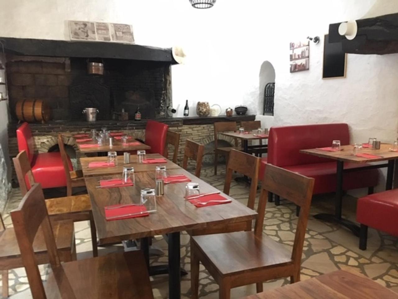 Hotel Le Relais Des Vieilles Postes Les Avenières Exteriér fotografie