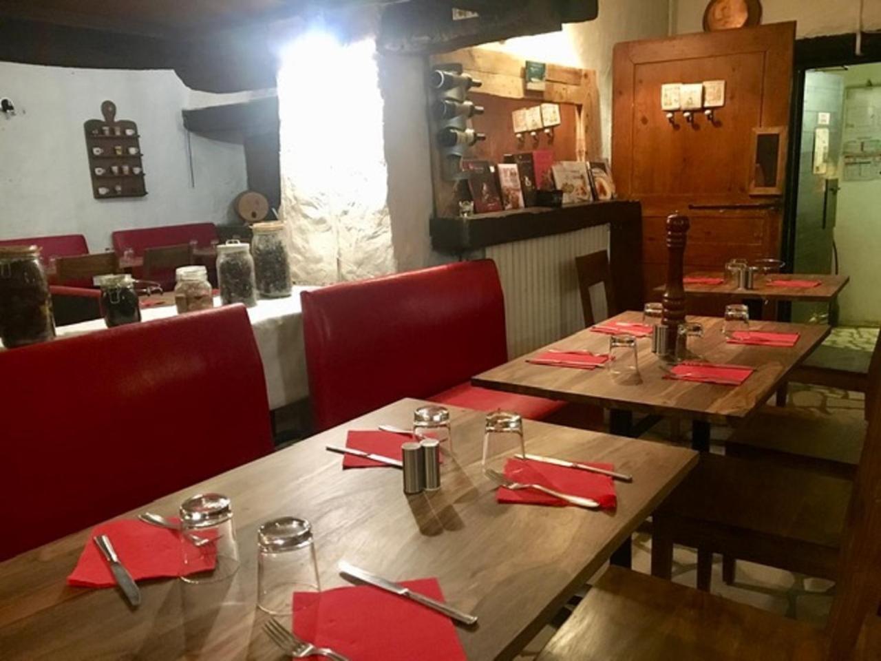Hotel Le Relais Des Vieilles Postes Les Avenières Exteriér fotografie