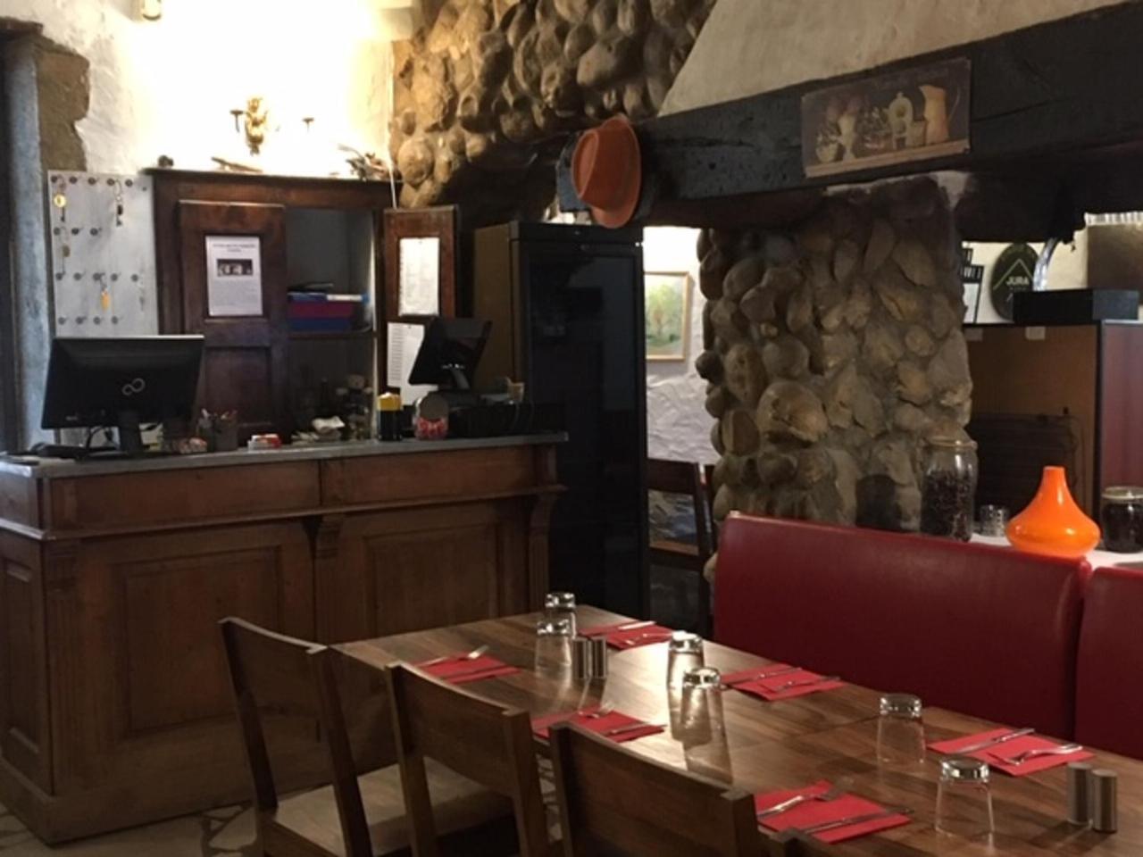 Hotel Le Relais Des Vieilles Postes Les Avenières Exteriér fotografie