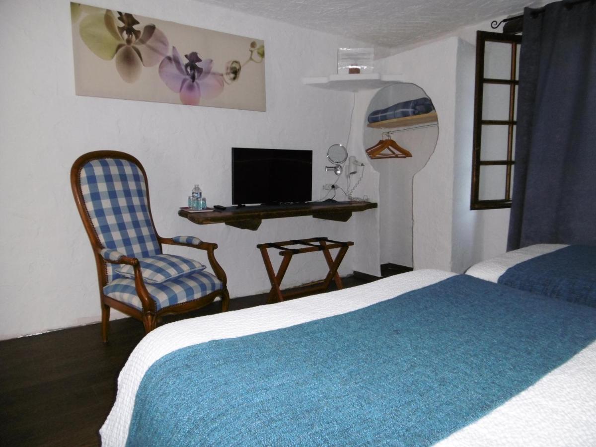 Hotel Le Relais Des Vieilles Postes Les Avenières Exteriér fotografie