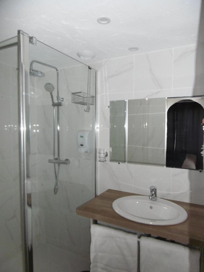 Hotel Le Relais Des Vieilles Postes Les Avenières Exteriér fotografie