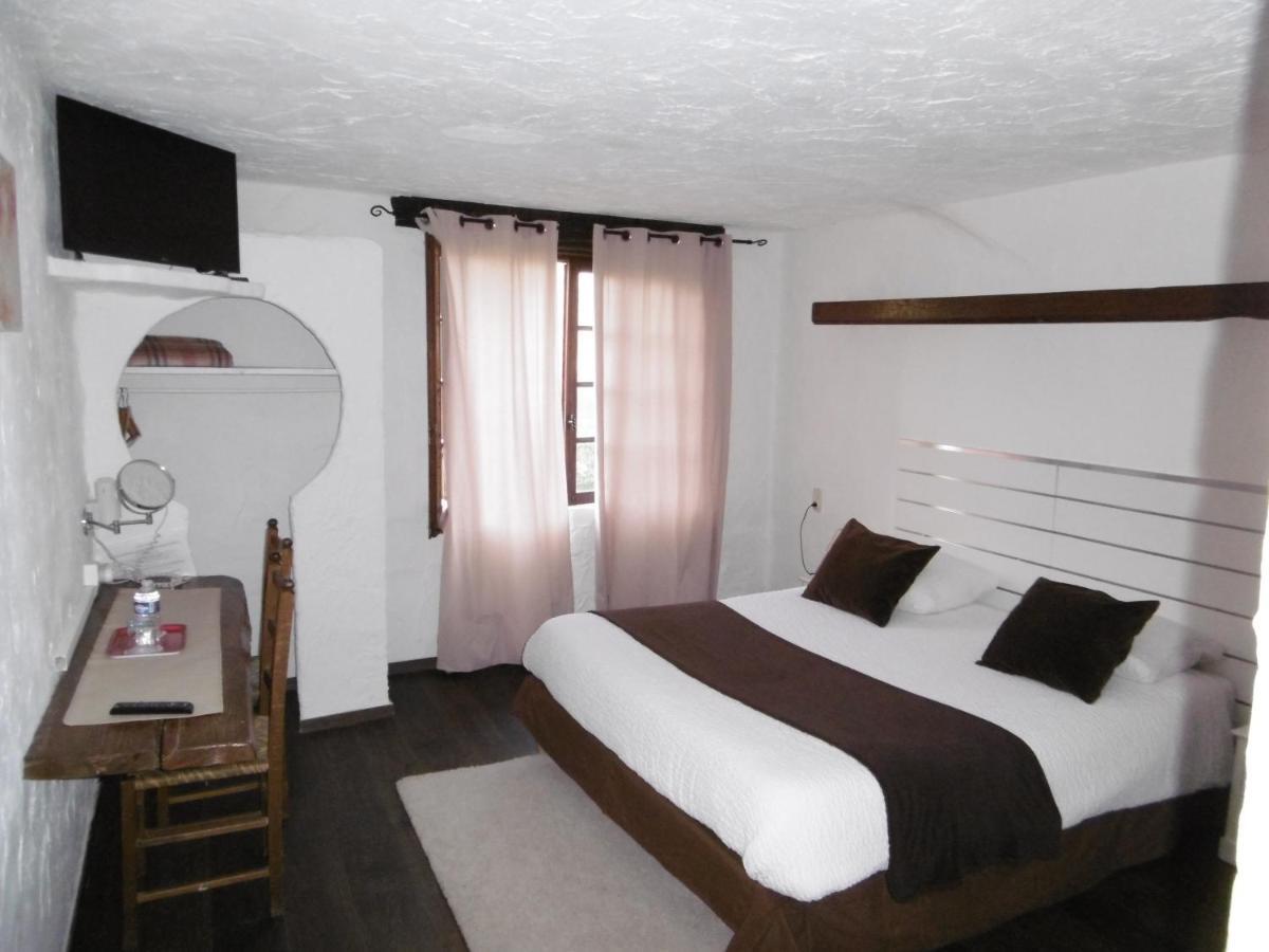 Hotel Le Relais Des Vieilles Postes Les Avenières Exteriér fotografie