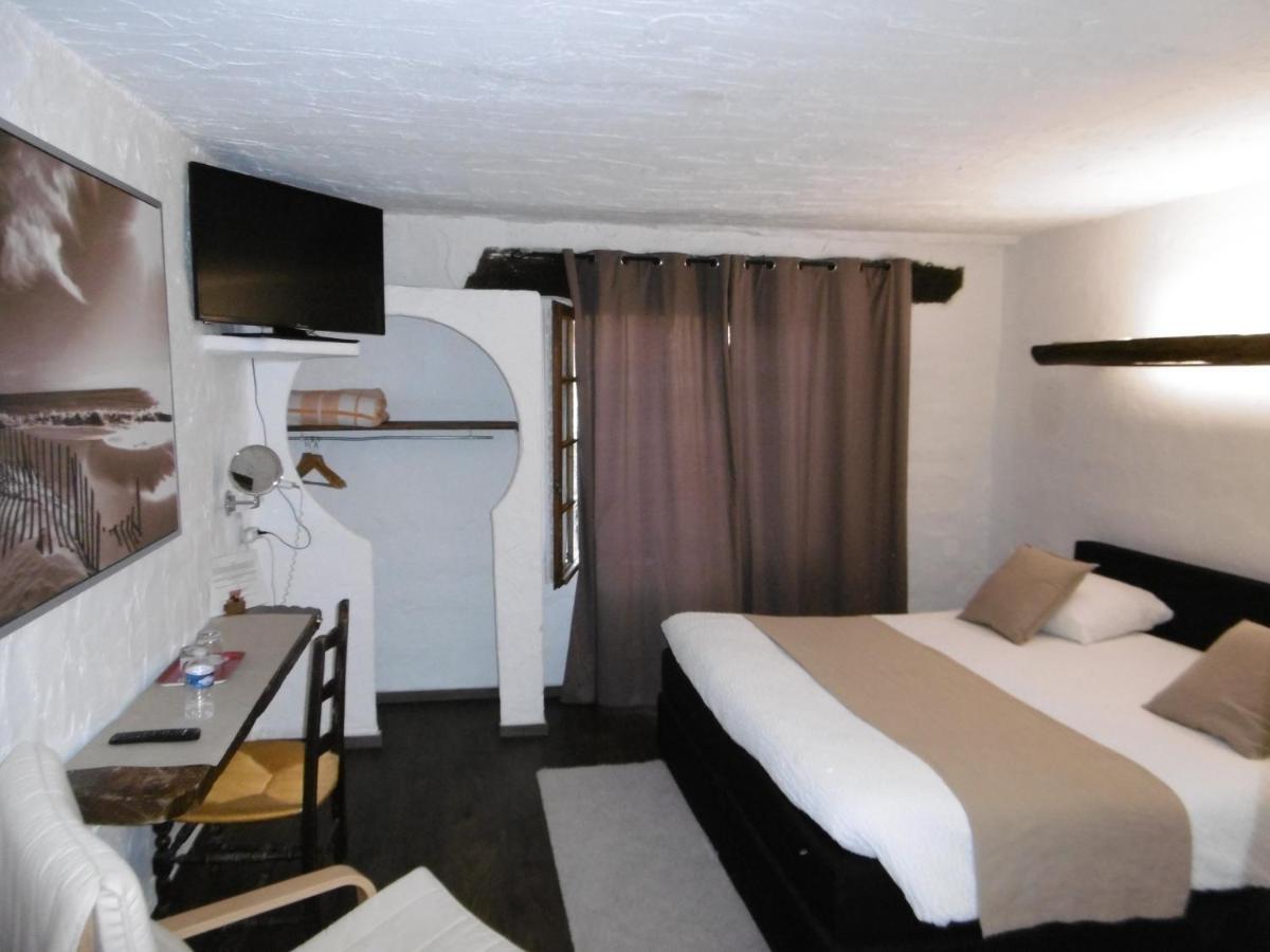 Hotel Le Relais Des Vieilles Postes Les Avenières Exteriér fotografie