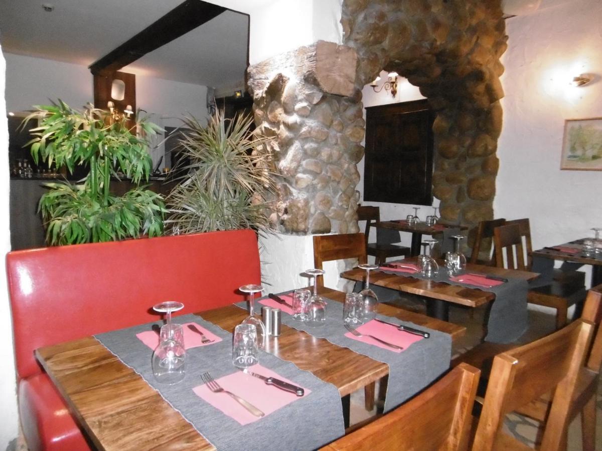 Hotel Le Relais Des Vieilles Postes Les Avenières Exteriér fotografie